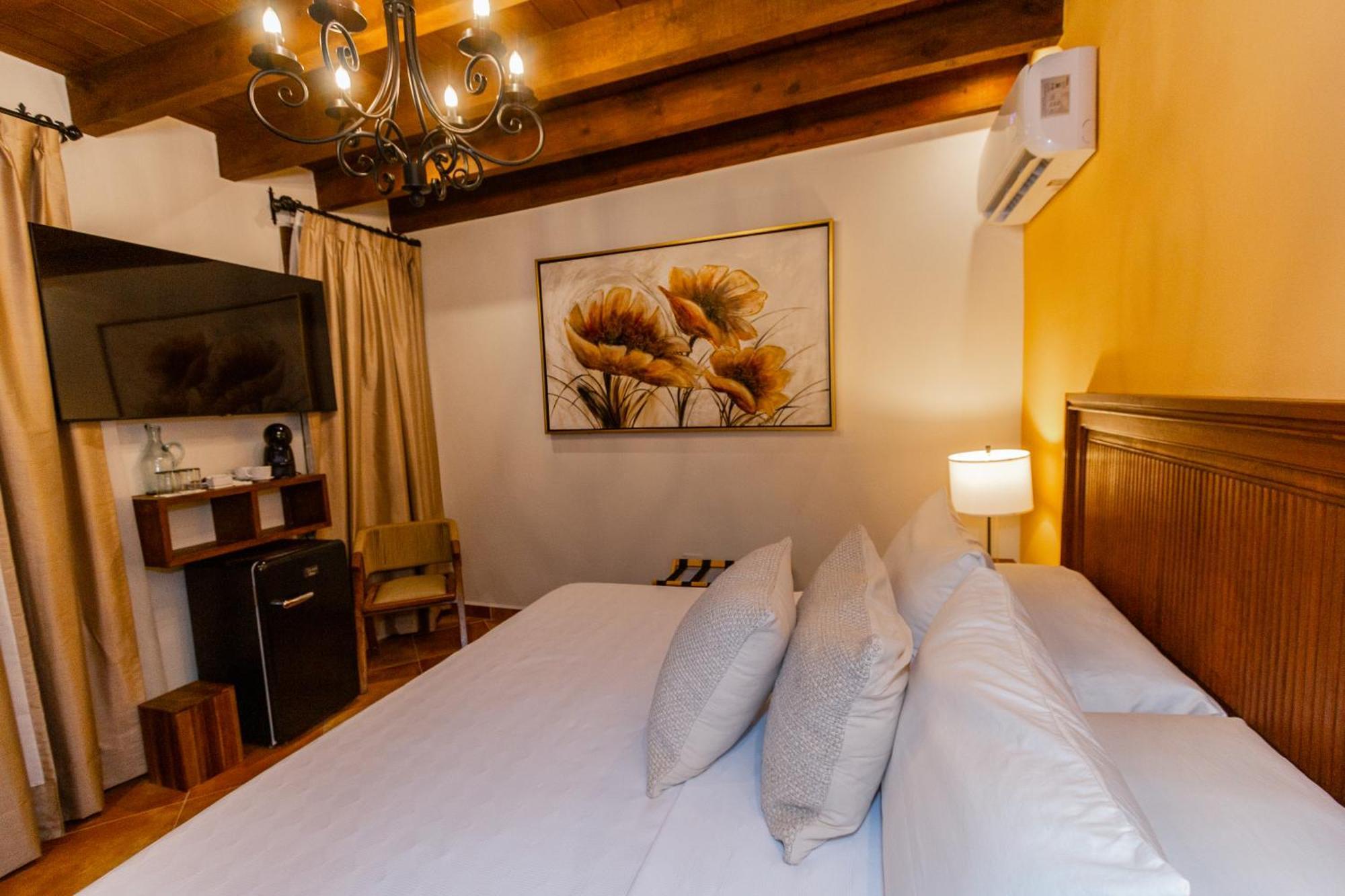 Five Queens Boutique Hotel Сан Мигел де Аленде Екстериор снимка